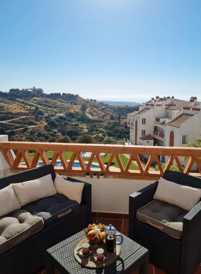 Elegant Apartment With Fantastic Views At The Top Of Calahonda Sitio de Calahonda Eksteriør billede