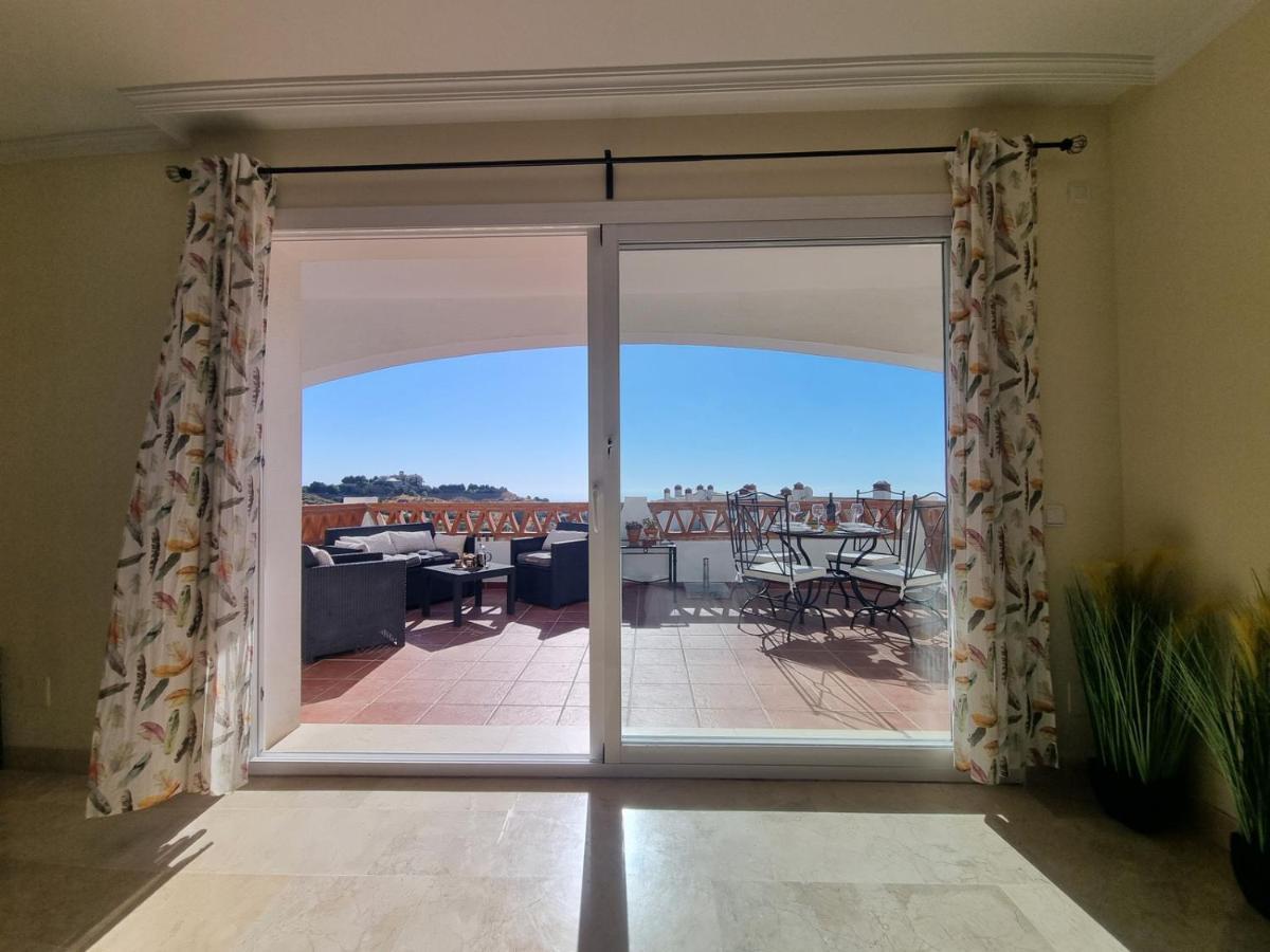 Elegant Apartment With Fantastic Views At The Top Of Calahonda Sitio de Calahonda Eksteriør billede