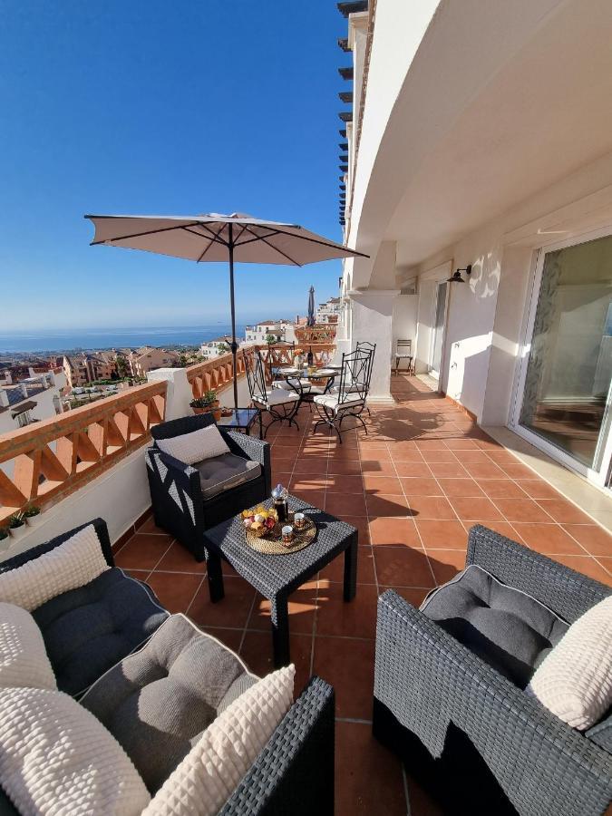 Elegant Apartment With Fantastic Views At The Top Of Calahonda Sitio de Calahonda Eksteriør billede