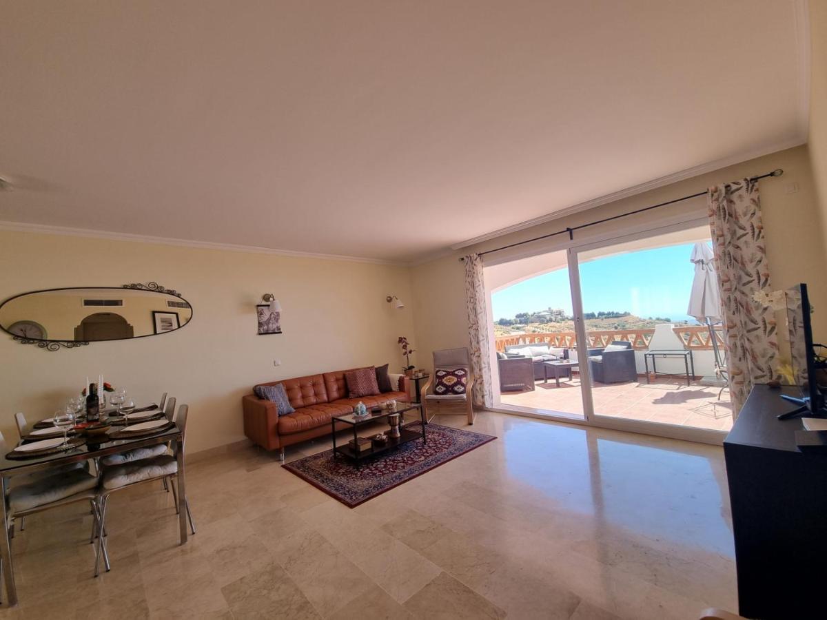 Elegant Apartment With Fantastic Views At The Top Of Calahonda Sitio de Calahonda Eksteriør billede